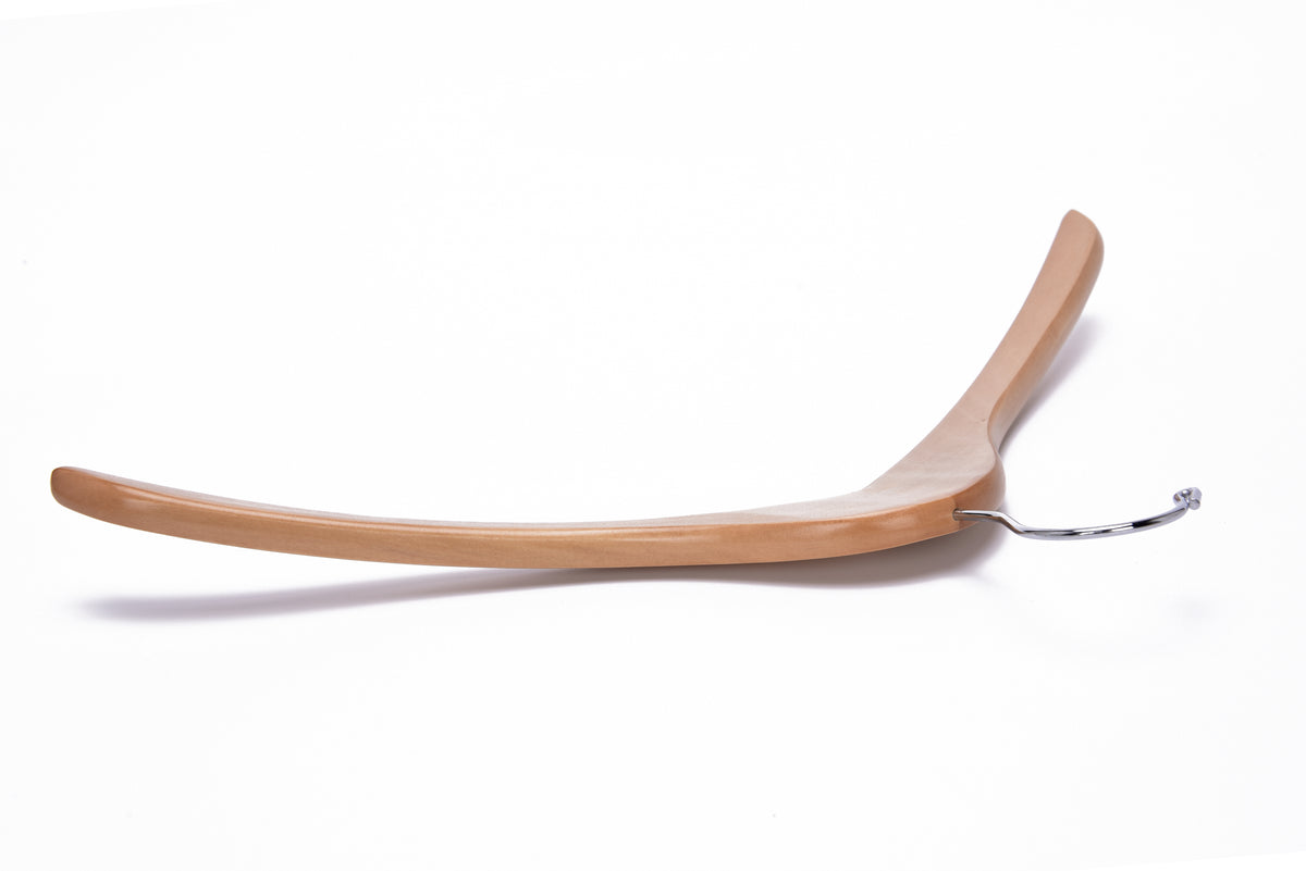 W035 – Curved Wooden Coat & Suit Hanger – 17" – Natural / Chrome Hook