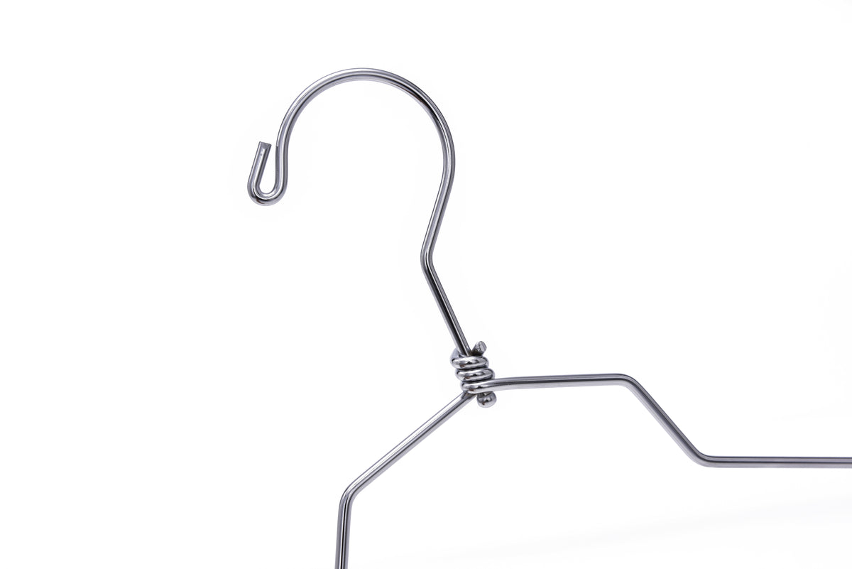 M015 – Heavy-Duty Metal Suit Hanger with Swivel Hook – 12" – Chrome