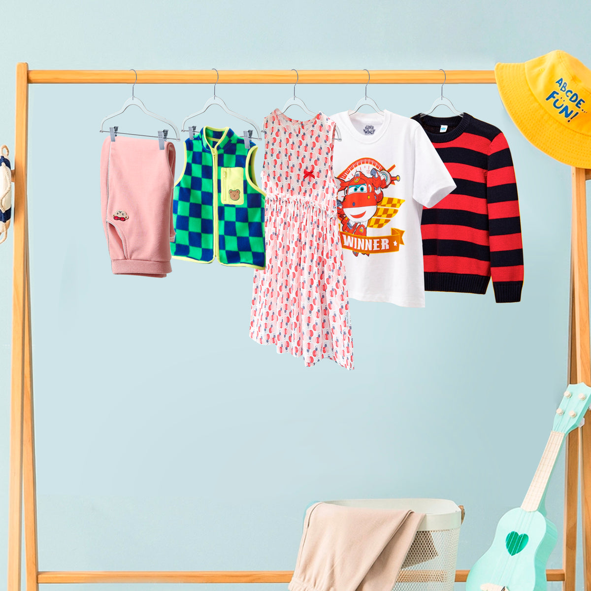 P355 – Kids Slim Plastic Skirt Hanger with Clips – 13.7" – Clear